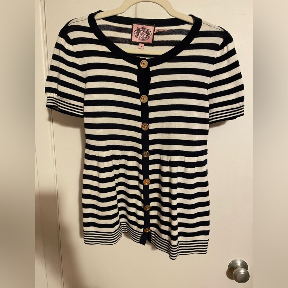Juicy couture sweater. Size medium.